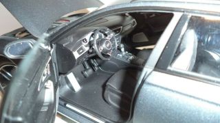 1/18 Minichamps Audi RS6 Avant Daytona Grey Dealer Edition 7