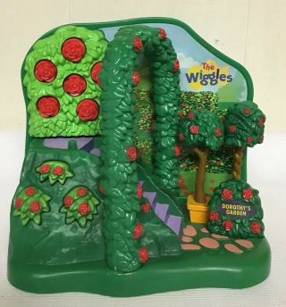 The Wiggles Dorothy’s Garden Playset 2004 Spin Master Toy Green Roses