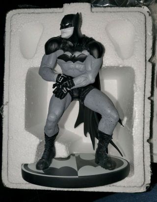 Dc Direct Black & White Batman Statue By Paul Pope Figure Limited Edition