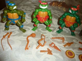 Vintage TMNT Ninja Turtles Set of 4 Storage Shells Action Figures w/Weapons K1 3