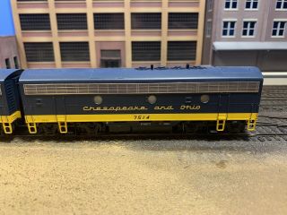 HO Scale Chesapeake & Ohio C&O F7 AB Diesel Set with DCC & Sound Athearn G22104 7