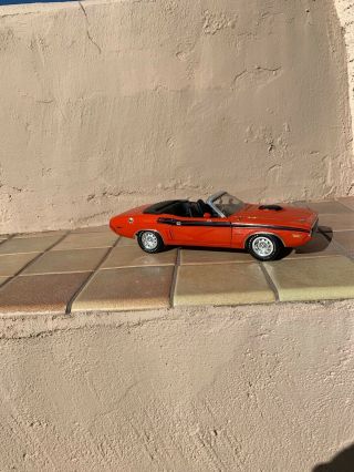 1/18 Scale 1971 Dodge Challenger R/t Convertible - Hemi - Highway 61 50240/byc - 1/12