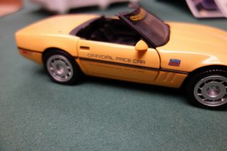 1/24 Franklin Yellow 1986 Corvette Convertible Mid America Indy Pace Car