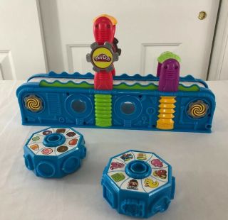 Playdoh Hasbro Mega Fun Factory Conveyor Belt W/ 2 Wheels Candy And Toy