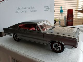 Danbury Limited Silver 1967 Dodge Charger 1/24 1696 of 5,  000 HTF - NO PAPER 3