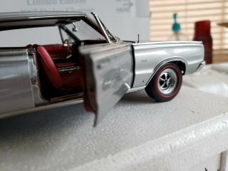 Danbury Limited Silver 1967 Dodge Charger 1/24 1696 of 5,  000 HTF - NO PAPER 7
