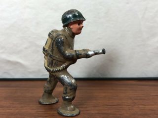 Vintage Wwii Manoil Die - Cast Metal Old Army Man Toy Soldier With Flame Thrower