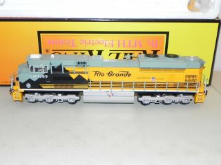 MTH 30 - 2877 - 1 Denver & Rio Grande SD79ACe Powered Diesel Locomotive LNIB 2