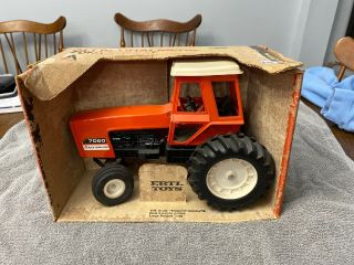 1/16 Allis Chalmers 7060 Toy Tractor - Ac