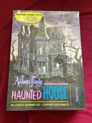 The Addams Family Haunted House Polar Lights Model Glow In The Dark 5002 1995
