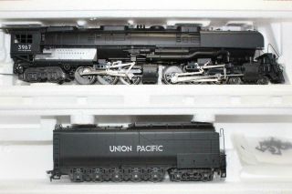 Rivarossi Ho Scale Union Pacific 4 - 6 - 6 - 4 Challenger 3967 (1591) Dc Version