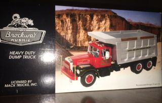 First Gear Brockway Heavy Duty Dump Truck 1/34th Scale Stock 3316 M1380 Nib
