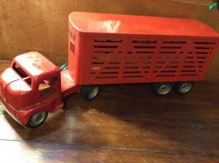 195060s Tonka Toys Pressed Steel Red Livestock Truck Shape