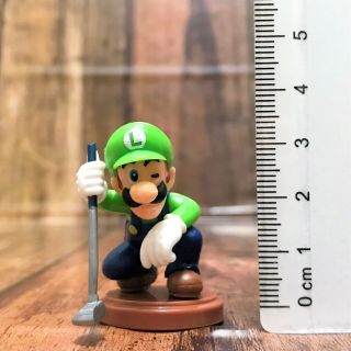 Nintendo 2016 Mario Chocolate Egg Figure 04.  Luigi Golf