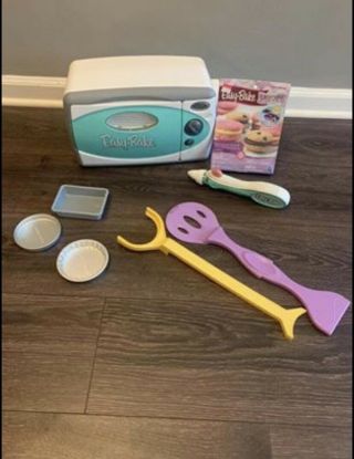 Easy Bake Oven With Accessories