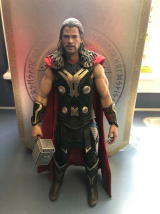 Hot Toys Thor: The Dark World Version Light Armor 1/6th Scale Mms 225