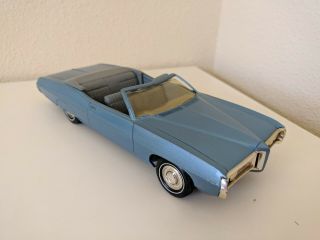 1969 Pontiac Bonneville Convertible 1:25 Scale Dealer Promo Model Car