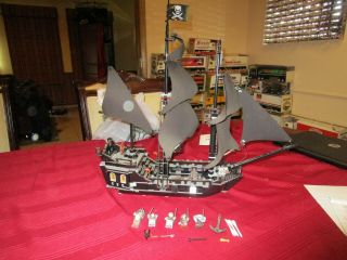 Lego Pirates Of The Caribbean Black Pearl Ship 4184