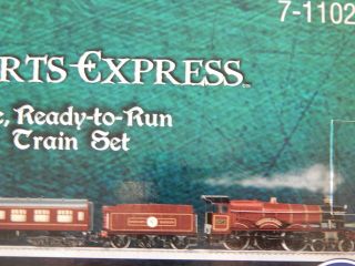 Lionel 7 - 11020 Hogwarts Express Passenger Train Set with Transformer 4
