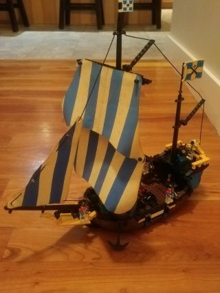 Lego Vintage Pirates Caribbean Clipper Imperial Soldiers (6274) Complete