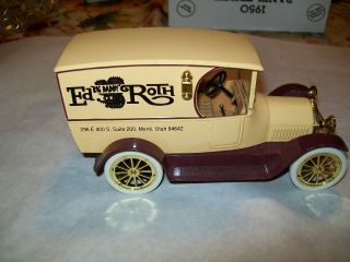 Ertl 213400 " Ed Big Daddy Roth No Rat Fink " 1;25 1916 Studerbaker Panel Truck