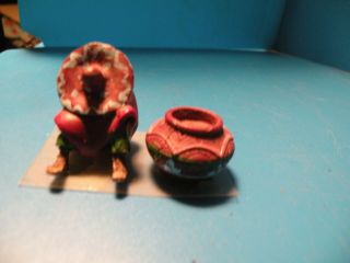 Mexican Soldier Sitting Poncho And Wearing Sombero W Pot Metal Toy Figure S26