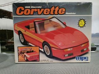 1/16 Scale 1988 Chevrolet Corvette Roadster Mpc Plastic Model Kit 6480
