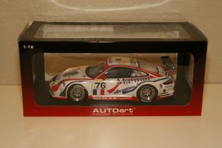 Read 1:18 Autoart 2007 Porsche 911 (997) Gt3 Rsr 76 24h Le Mans Gt2 Winner
