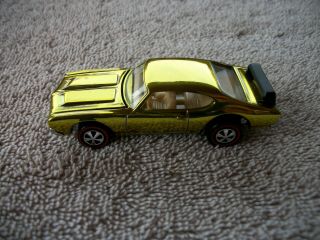YELLOW OVER CHROME HOTWHEELS OLDS 442 REDLINE STUNNING COLOR W/ WING & BUTTON 2