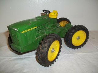 Vintage 1/16 Scale Ertl John Deere 7520 4WD Tractor (For play,  parts, ) 8