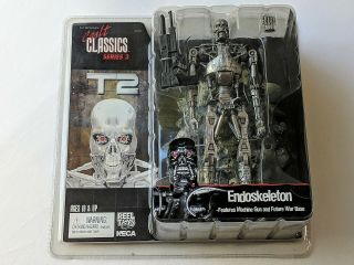 Reel Toys Cult Classics T2 Endoskeleton With Machine Gun & Future War Base T - 800