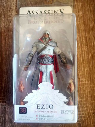 Ezio Hooded Legendary Assassin Ivory Assassin 