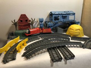Thomas Train Trackmaster Troublesome Traps Halloween Set W/ James & Tender
