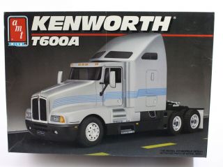 Kenworth T600a Model Truck Amt Ertl 1:25 Model Kit 6976 Open Complete