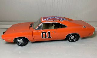 1969 Dodge Charger 1/18 General Lee The Dukes Of Hazzard 1:18 Diecast Car 1981
