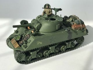 Ww2 Us M4 Sherman Tank,  1/35,  Built & Finished For Display,  Fine.  (a)