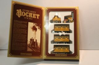 Hornby Oo Scale Stephensons " The Rocket " Boxed Train Set