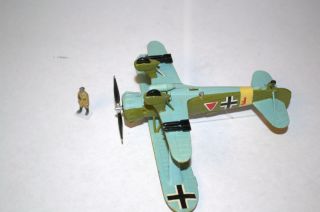 1:72 PROFESSIONAL BUILT MODEL WWII GERMAN AIRCRAFT Henschel Hs 123 4