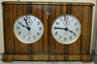 Soviet Chess Clock 3 Moscow Watch Factory Yantar USSR Wooden 60s Jantar 4
