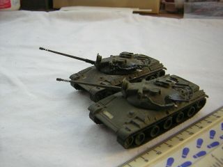 2 X Built Midori / Riko Modern French Military Amx - 30 Tanks Scale 1:76