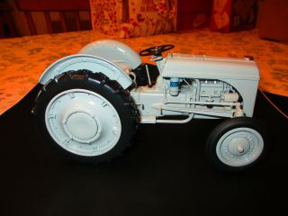 Ertl Precision Series 1:16 1/16 Ford 9n Tractor W - Rubber Tires - -