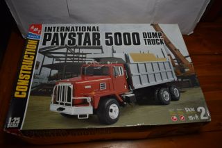 Amt 1/25 International Paystar 5000 Dump Truck Model Kit Exib No Chrome