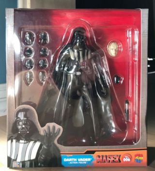Medicom Mafex No.  006 Star Wars Darth Vader Action Figure No Chinese
