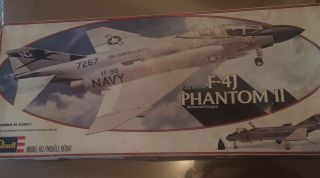 1/32 Revell Us Navy Mcdonnell Douglas F - 4j Phantom Ii Plastic Model Kit.
