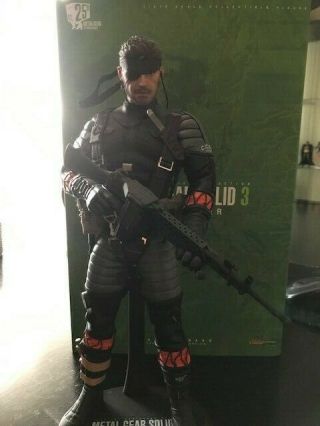 Hot Toys Metal Gear Solid 3 Naked Snake Big Boss Sneaking Suit Version1/6 Figure