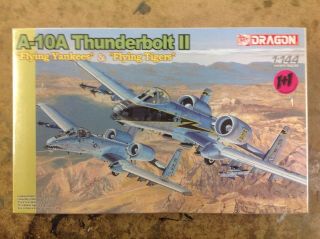Khs - 1/144 Dragon Model Kit 4586 A - 10a Thunderbolt Ii Flying Yankees & Tigers