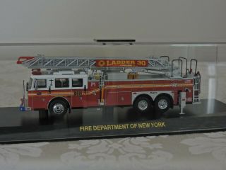 Code 3 Fdny Seagrave Ladder 30,  1:64 Scale