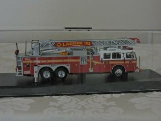 Code 3 FDNY Seagrave Ladder 30,  1:64 scale 2