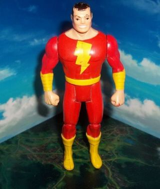 Dc Powers Series Justice League Captain Marvel Shazam Figure 1986 Kenner