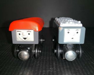 Thomas Train Wood Wooden Sett Of 2 Troublesome Trucks 1 Giggling & 1 Non